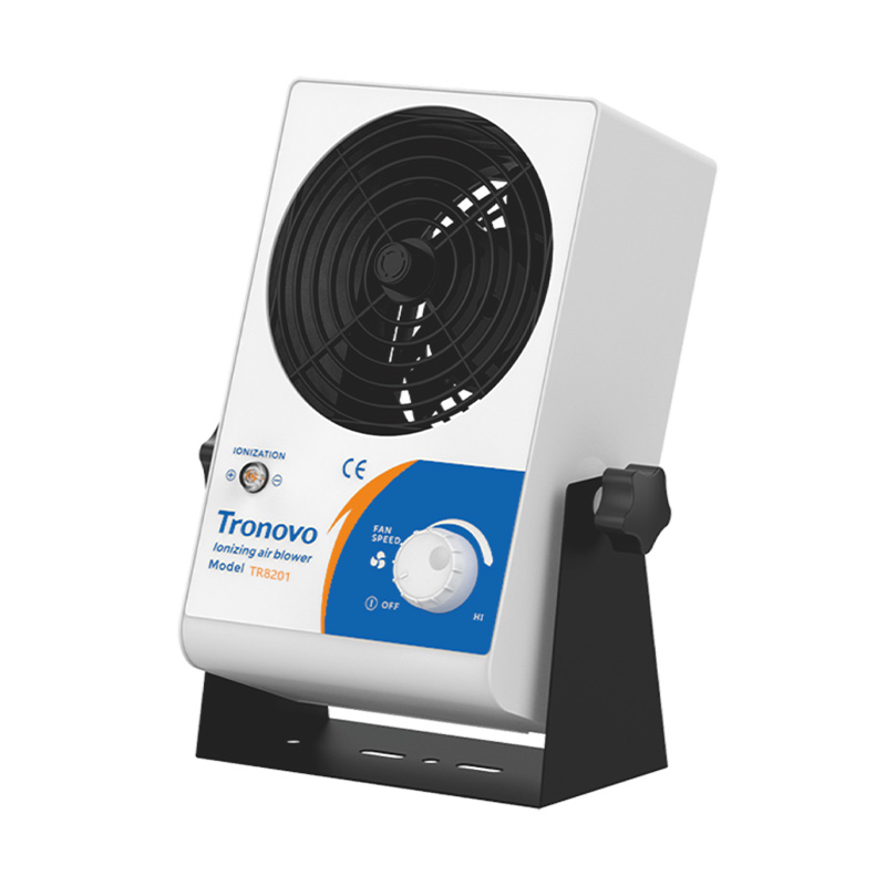 TR8201